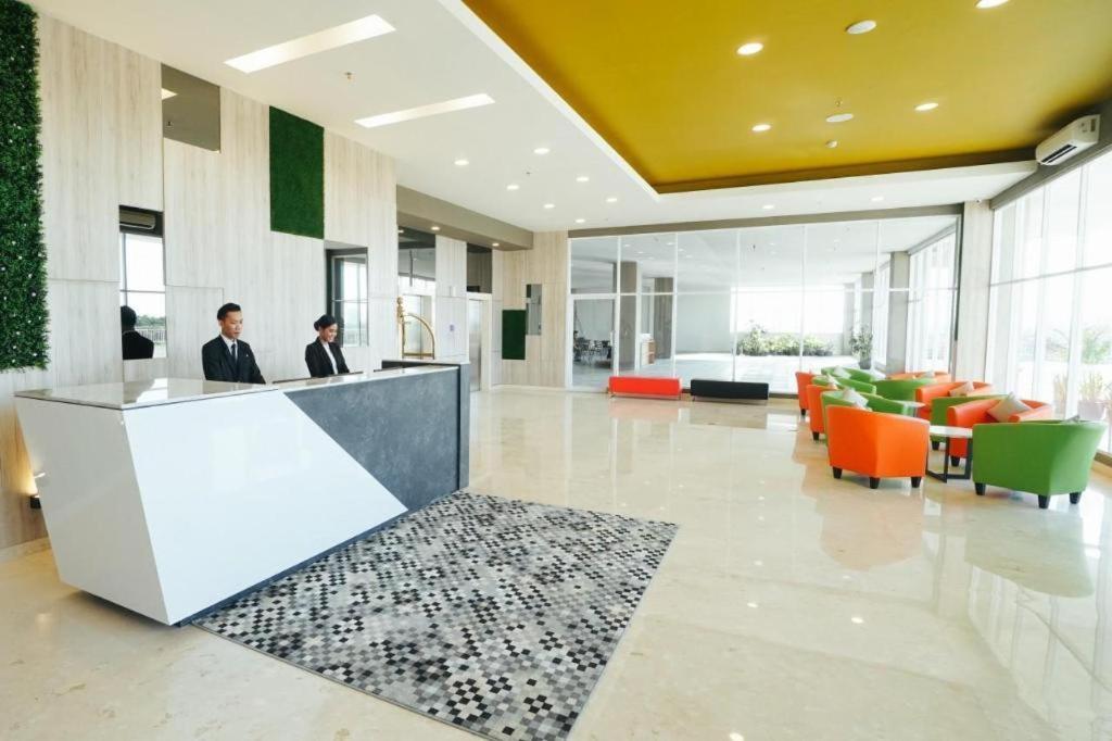 My Tower Hotel Surabaya Exterior photo