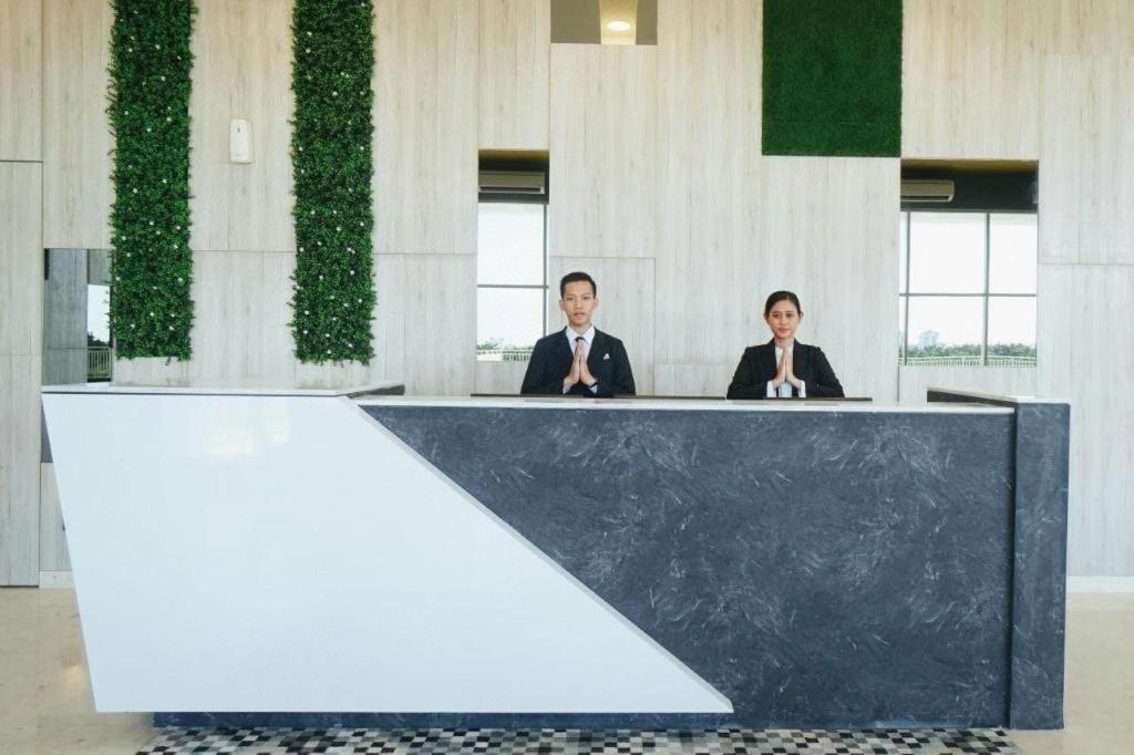 My Tower Hotel Surabaya Exterior photo